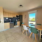 T3 Cosy 200m De La Plage, Terrasse, Parking アパート