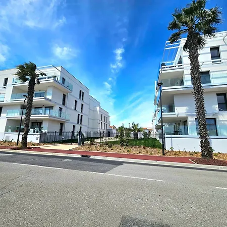 Grand T3 Cosy Avec Terrasse 3mn & Commerces *