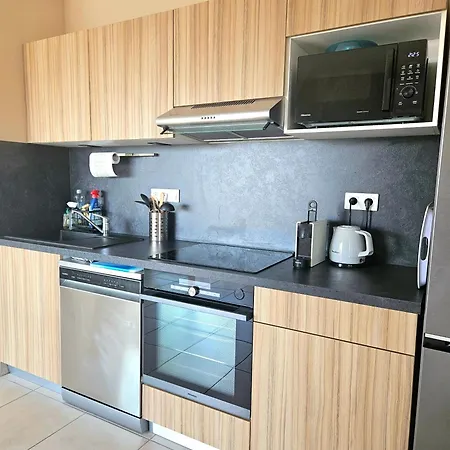 Grand T3 Cosy Avec Terrasse 3mn & Commerces Daire *